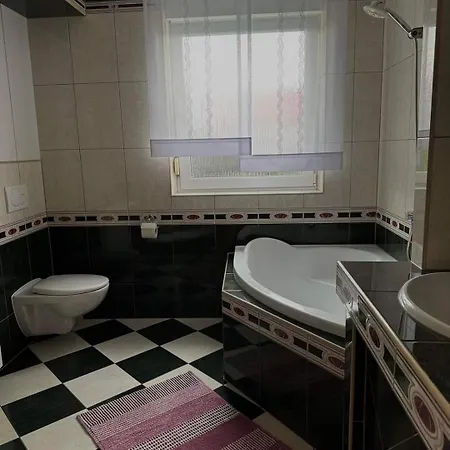 Pokoje Goscinne U Ani Glogowek Zewnętrze zdjęcie