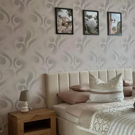 Pokoje Goscinne U Ani Glogowek Zewnętrze zdjęcie