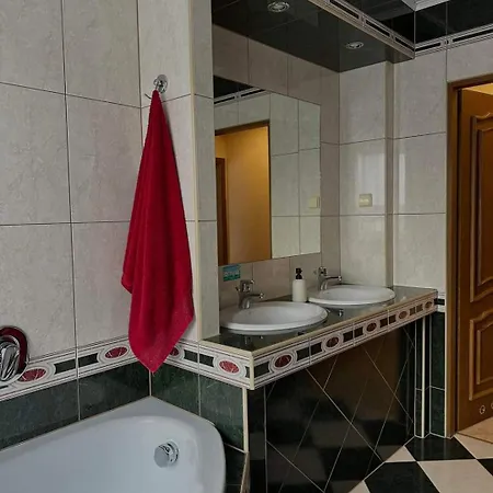 Pokoje Goscinne U Ani Glogowek Zewnętrze zdjęcie