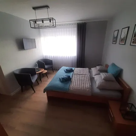 Pokoje Goscinne U Ani Glogowek Zewnętrze zdjęcie