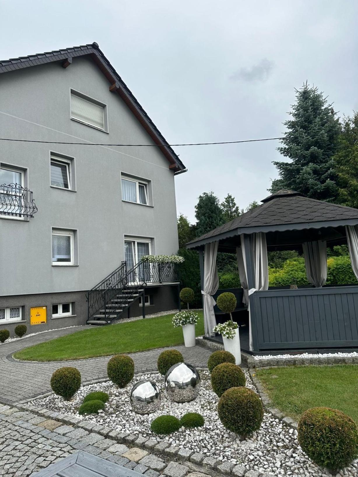 Goscinne U Ani Apartment Glogowek